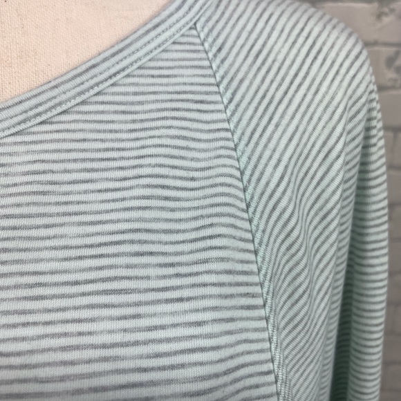 Athleta Hayes Valley Dolman Pullover Mini Stripe Mint Green - Picture 6 of 11